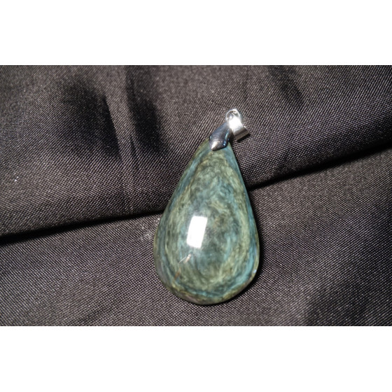 pendentif obsidienne manta huichol fournisseur