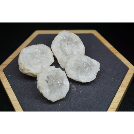 Géode de Quartz environ 4cm
