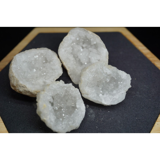 Géode de Quartz environ 4cm