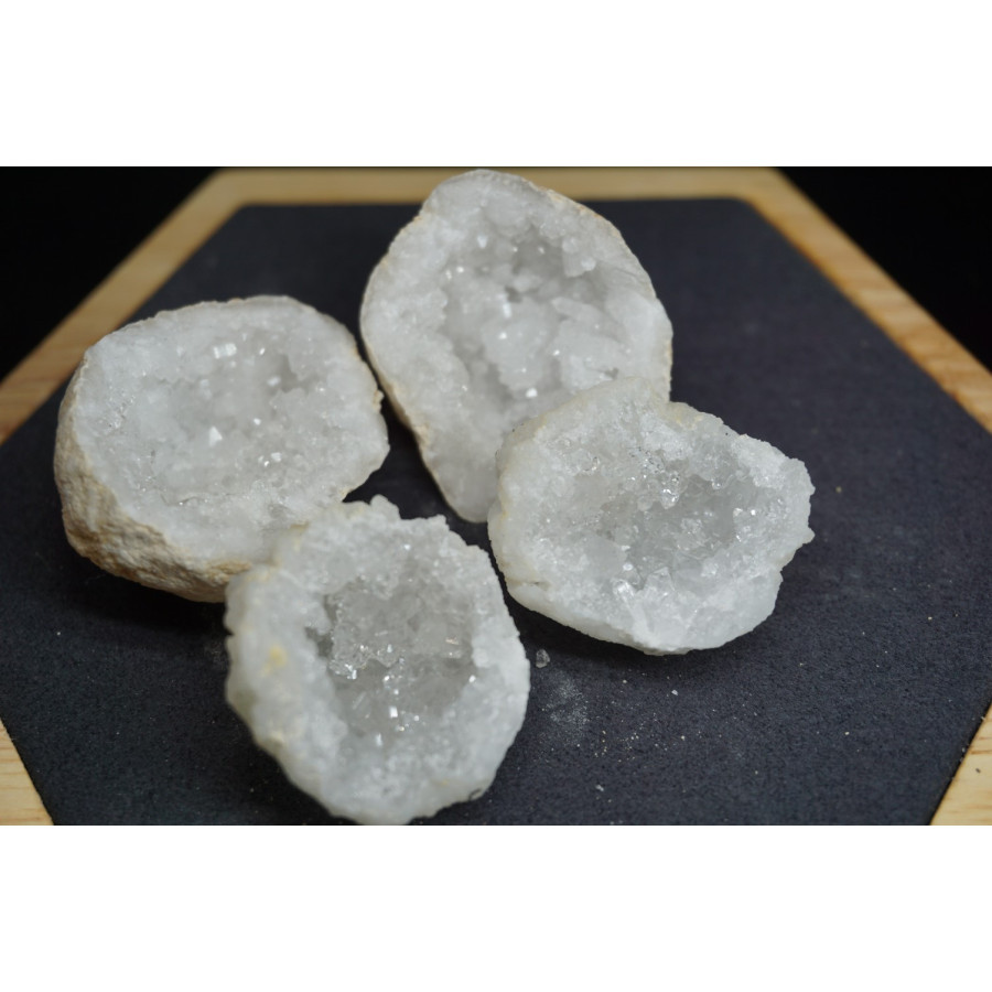 Géode de Quartz environ 4cm