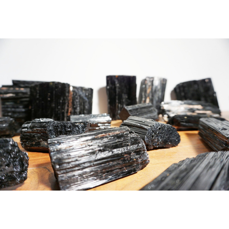 Tourmaline noire brute grossiste Tourmaline noire brute grossiste