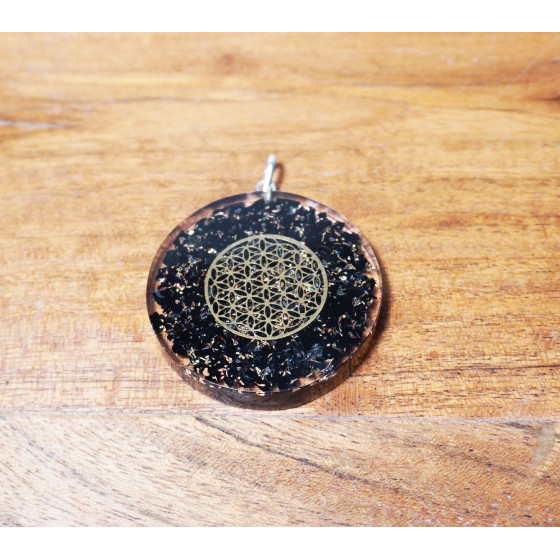 Pendentif Orgonite Fleur de...
