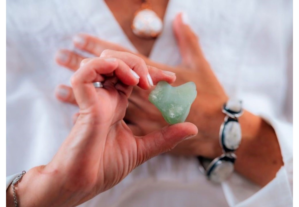 Les Meilleures Pierres pour Activer le Chakra du Cœur