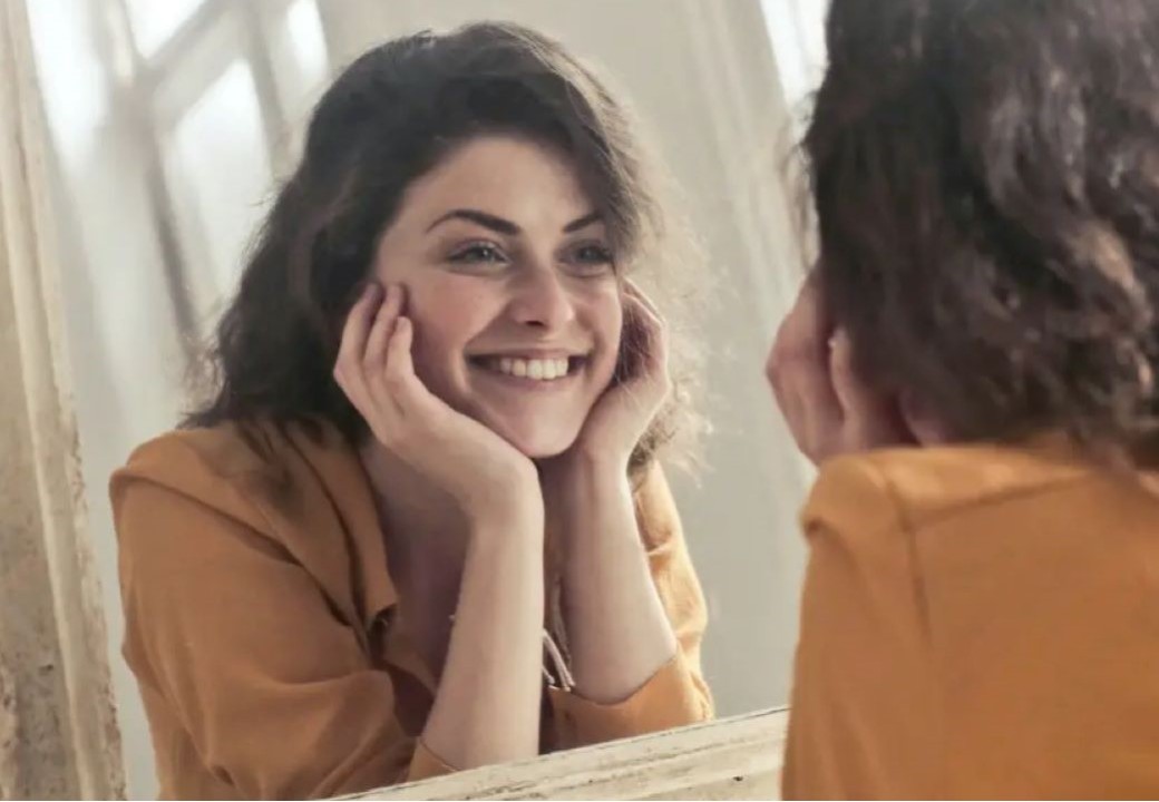 Les Pierres Préférées de Léna pour Rester Positive au Quotidien